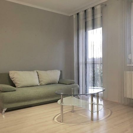 Arnyas Liget Apartment Pecs Bagian luar foto